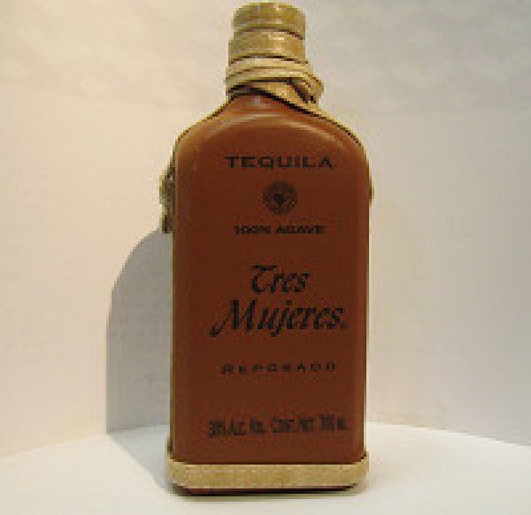 画像1: トレス　ムヘレス　　レポサド　革瓶 (1)
